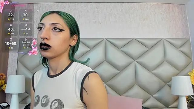 Im gaia online show from December 3, 2025, 12:15 pm