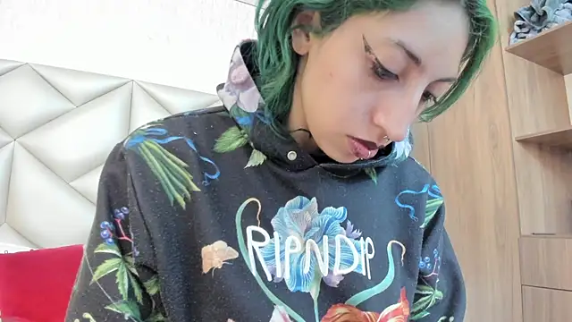 Im gaia online show from November 15, 2025, 12:31 pm