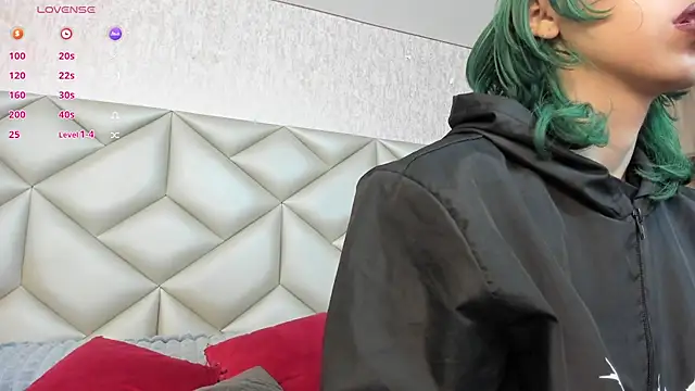 Im gaia online show from November 12, 2025, 12:09 pm