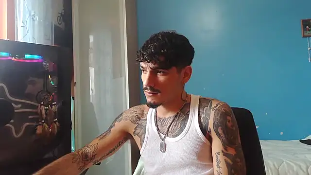 Snapshot of Badboyi1997 chatting on February 1, 2026, 9:07 am Badboyi1997 online show from February 1, 2026, 9:07 am