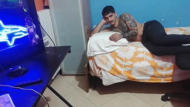 Snapshot of Badboyi1997 chatting on October 2, 2025, 12:25 am Badboyi1997 online show from October 2, 2025, 12:25 am