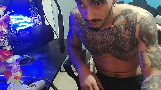 Snapshot of Badboyi1997 chatting on September 29, 2025, 10:26 pm Badboyi1997 online show from September 29, 2025, 10:26 pm