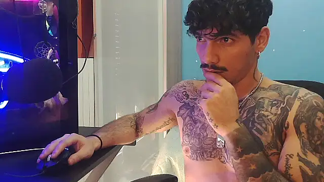 Snapshot of Badboyi1997 chatting on March 2, 2026, 7:15 am Badboyi1997 online show from March 2, 2026, 7:15 am