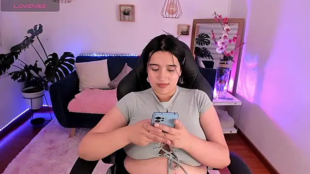 Snapshot of Pamela_cheverry chatting on February 6, 2025, 9:53 am Pamela cheverry online show from February 6, 2025, 9:53 am