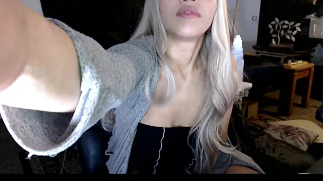 Snapshot of liadivina chatting on February 27, 2025, 4:13 am liadivina online show from February 27, 2025, 4:13 am