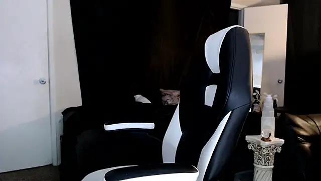 Snapshot of liadivina chatting on March 19, 2025, 5:52 am liadivina online show from March 19, 2025, 5:52 am