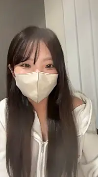 Snapshot of MIMI-JP chatting on January 22, 2025, 4:55 pm MIMI-JP online show from January 22, 2025, 4:55 pm