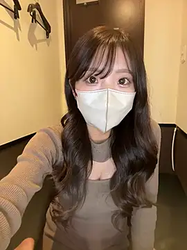 Snapshot of MIMI-JP chatting on January 24, 2025, 6:14 pm MIMI-JP online show from January 24, 2025, 6:14 pm