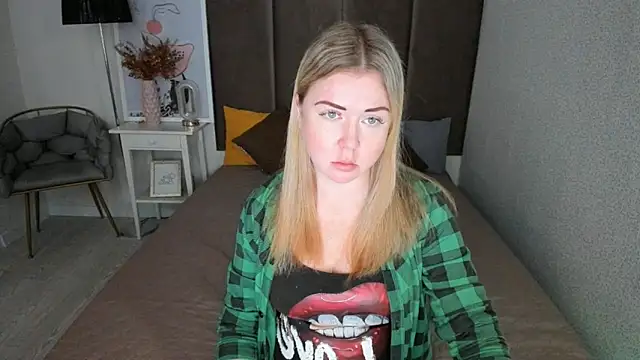 Snapshot of BettyBloom69 chatting on November 24, 2025, 4:45 am BettyBloom69 online show from November 24, 2025, 4:45 am