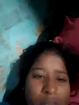 Snapshot of riya_houswife chatting on December 1, 2025, 3:57 pm riya houswife online show from December 1, 2025, 3:57 pm