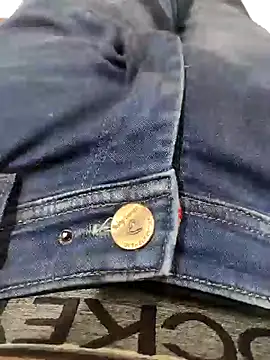 themostnaughtiestguyy online show from November 2, 2025, 5:18 pm