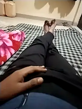 black cobra70 online show from January 8, 2025, 3:39 pm