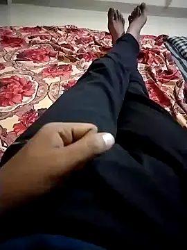 black cobra70 online show from January 4, 2025, 1:42 pm