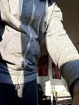 mileflav0r online show from March 20, 2026, 7:09 am