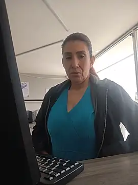 Perla Franco online show from June 11, 2026, 6:27 pm