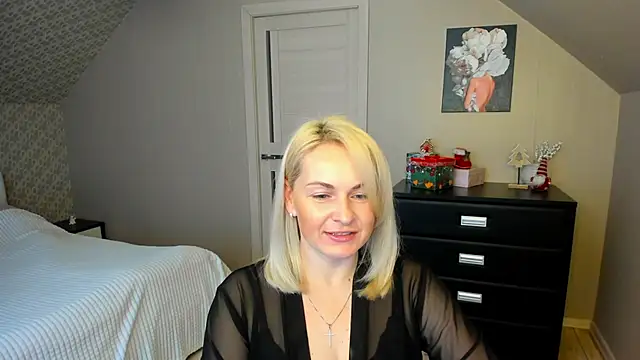 Snapshot of Alicee_Gracee chatting on December 5, 2025, 8:35 am Alicee Gracee online show from December 5, 2025, 8:35 am