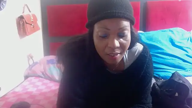 MaximTease24 online show from March 12, 2026, 3:27 pm