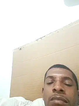 Snapshot of BotaPraEsguircha chatting on October 6, 2025, 5:52 am BotaPraEsguircha online show from October 6, 2025, 5:52 am