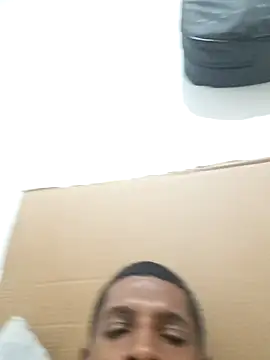 Snapshot of BotaPraEsguircha chatting on December 2, 2025, 4:36 am BotaPraEsguircha online show from December 2, 2025, 4:36 am