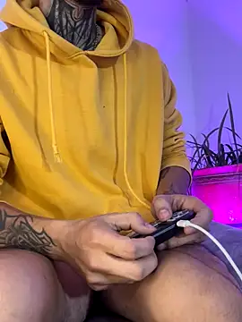 Snapshot of Anthony-Martin chatting on November 20, 2025, 12:28 pm Anthony-Martin online show from November 20, 2025, 12:28 pm