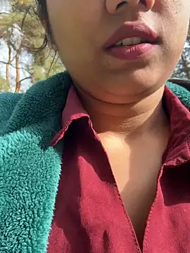 ScarletAss online show from September 18, 2025, 11:13 am