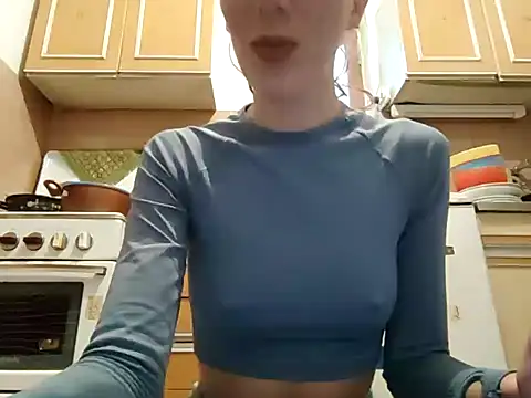 Snapshot of beaverwoman chatting on January 29, 2025, 2:32 pm beaverwoman online show from January 29, 2025, 2:32 pm