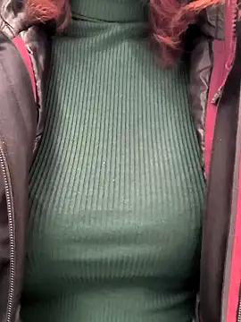 Snapshot of beaverwoman chatting on February 15, 2025, 9:38 am beaverwoman online show from February 15, 2025, 9:38 am