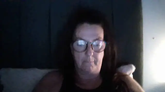 Snapshot of Tillieuk chatting on July 9, 2026, 10:20 pm Tillieuk online show from July 9, 2026, 10:20 pm
