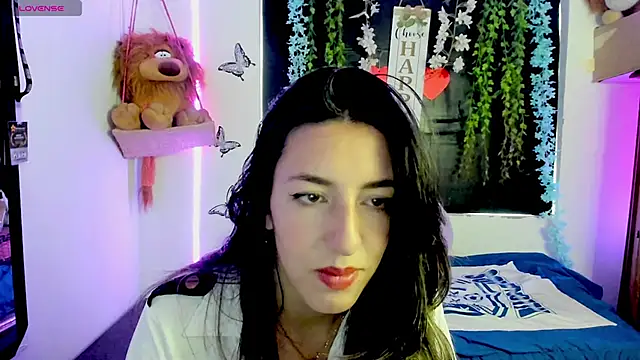 queen-natty online show from May 29, 2026, 2:01 pm