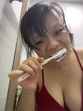 Bella0815 online show from June 28, 2026, 4:24 pm