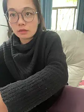 Snapshot of Bella0815 chatting on February 5, 2025, 6:45 am Bella0815 online show from February 5, 2025, 6:45 am