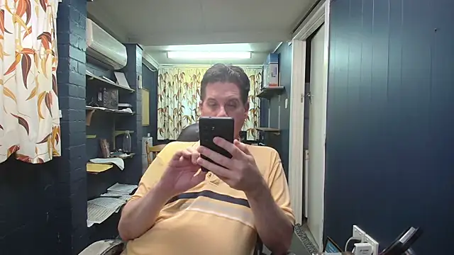 tilobinder online show from March 1, 2026, 3:34 pm