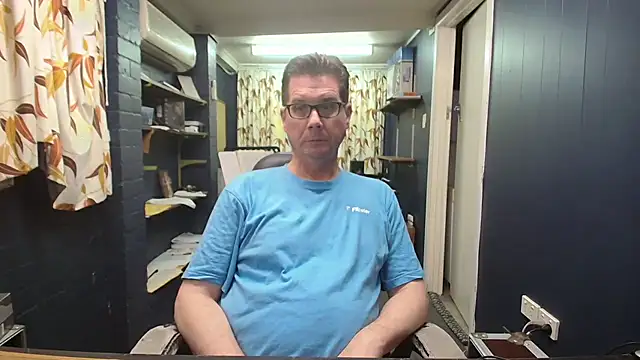 tilobinder online show from December 1, 2025, 1:45 pm