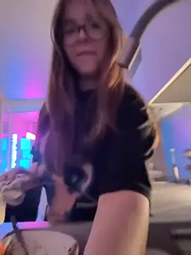 CutiePie3 online show from September 14, 2025, 5:24 pm