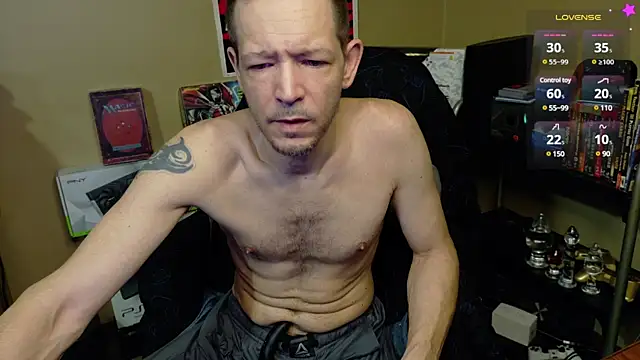 Snapshot of MasterForgedRayy chatting on February 14, 2025, 12:51 am MasterForgedRayy online show from February 14, 2025, 12:51 am