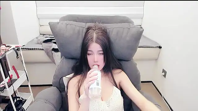 Snapshot of bbtt544 chatting on January 8, 2026, 2:01 pm bbtt544 online show from January 8, 2026, 2:01 pm