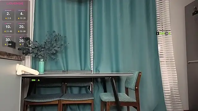 Snapshot of Your_dream_Alice chatting on March 22, 2025, 5:41 pm Your dream Alice online show from March 22, 2025, 5:41 pm