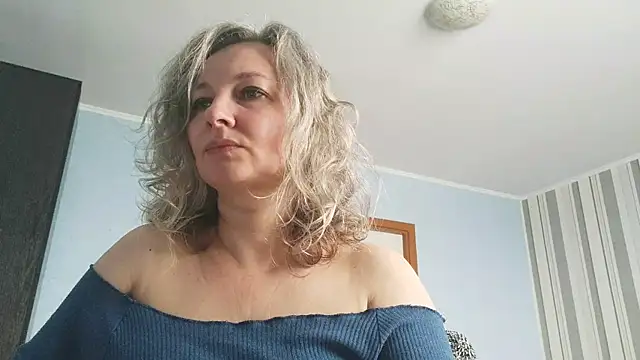 EdithManning online show from February 17, 2026, 6:22 am