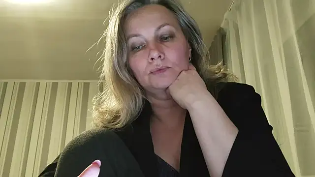 EdithManning online show from March 12, 2026, 6:01 pm