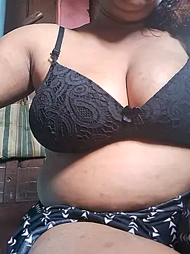 Snapshot of Hot-Anuska chatting on March 4, 2025, 10:35 am Hot-Anuska online show from March 4, 2025, 10:35 am