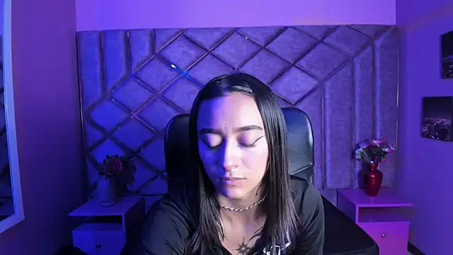 Snapshot of Miaa_Thopmson chatting on September 9, 2025, 10:52 pm Miaa Thopmson online show from September 9, 2025, 10:52 pm