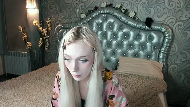 Snapshot of -NoraBless chatting on January 12, 2025, 4:29 pm -NoraBless online show from January 12, 2025, 4:29 pm