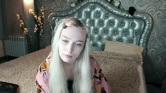 Snapshot of -NoraBless chatting on January 12, 2025, 1:16 pm -NoraBless online show from January 12, 2025, 1:16 pm