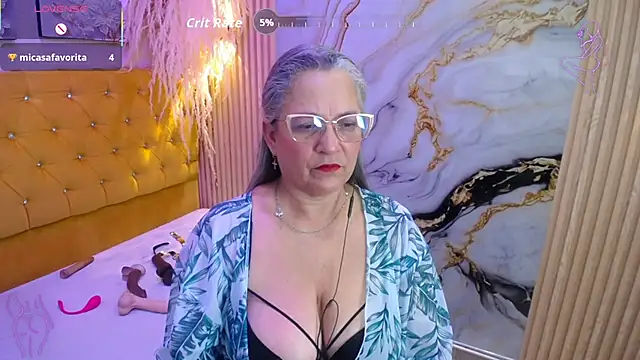 Snapshot of miisevvie_ chatting on November 18, 2025, 2:05 am miisevvie online show from November 18, 2025, 2:05 am