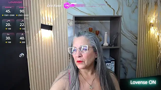 Snapshot of miisevvie_ chatting on November 8, 2025, 2:48 am miisevvie online show from November 8, 2025, 2:48 am