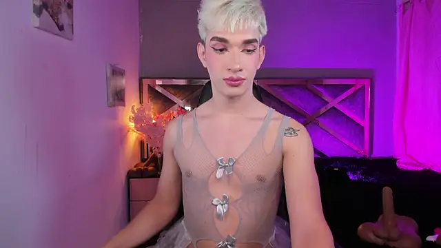 Snapshot of Cherry_zayden_ chatting on April 19, 2026, 9:06 pm Cherry zayden online show from April 19, 2026, 9:06 pm
