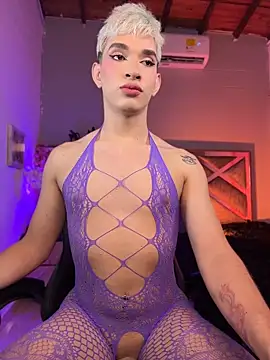 Snapshot of Cherry_zayden_ chatting on April 26, 2026, 9:12 pm Cherry zayden online show from April 26, 2026, 9:12 pm