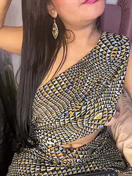 shara queen1 online show from April 12, 2026, 2:37 am