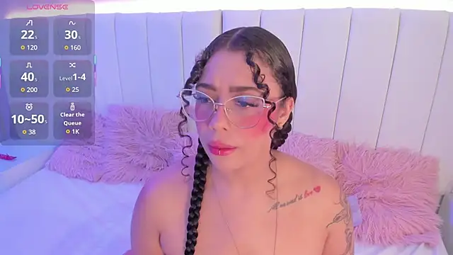 antonelllepiercee online show from March 28, 2026, 11:11 am