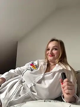 LadyTatiana online show from January 21, 2025, 2:15 pm